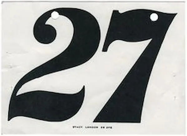 27. Tipografía stencil
