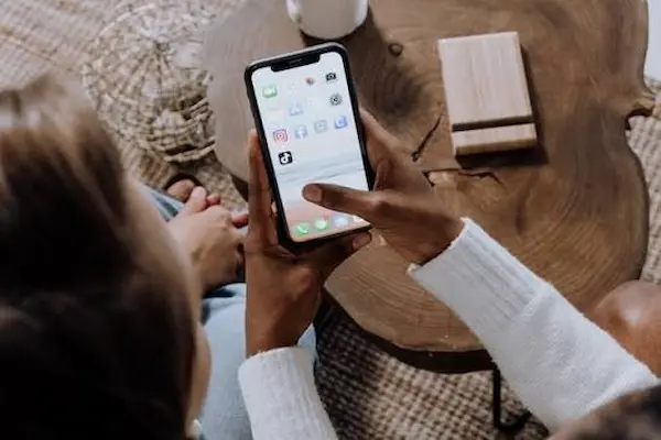 Errores que debes evitar al publicar frases para TikTok